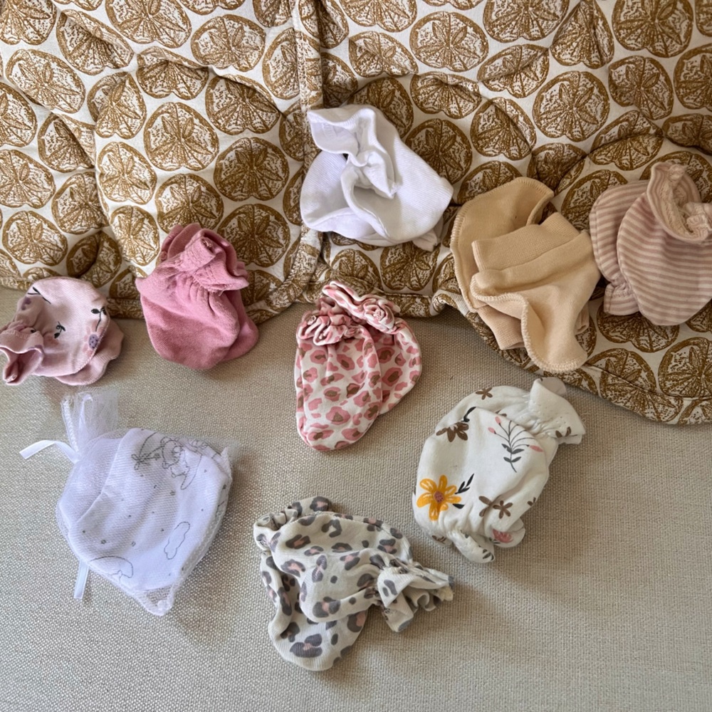 Baby mittens